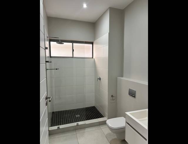 4 BEDROOM HOUSE FOR SALE IN PALM LAKES ESTATE